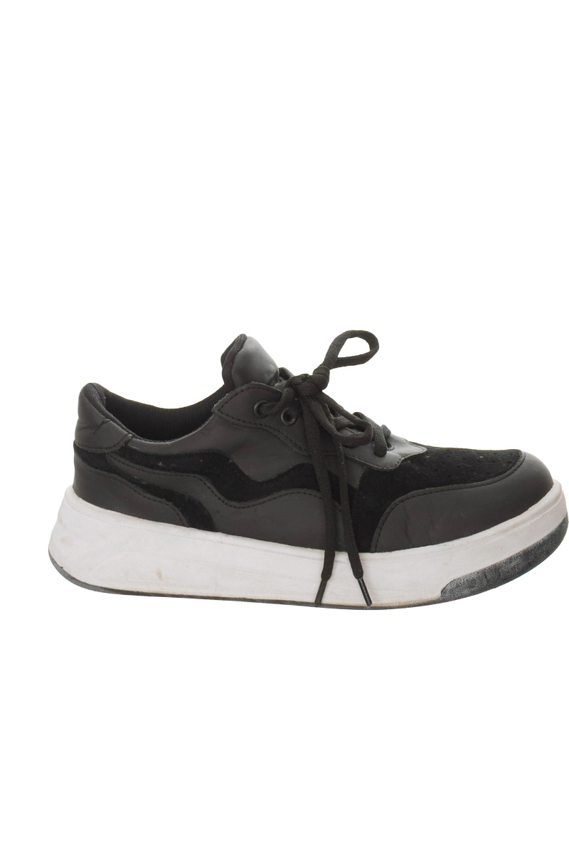 Zapatos color Negro - SOLEMNIA