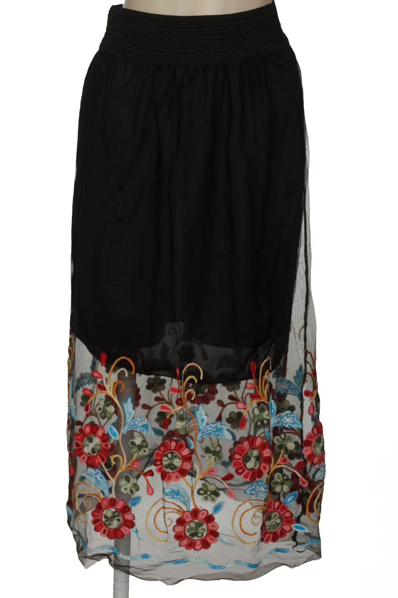 Falda color Negro - Closeando