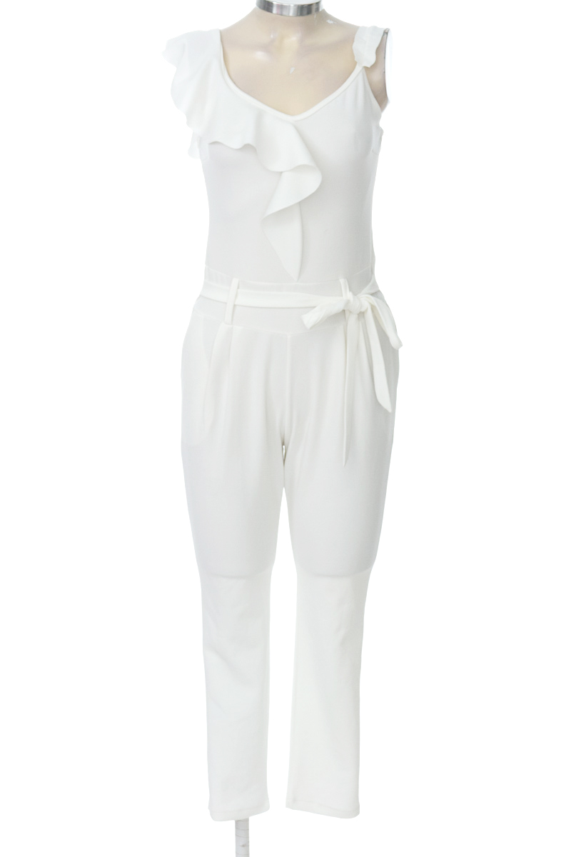 Vestido / Enterizo color Blanco - Closeando