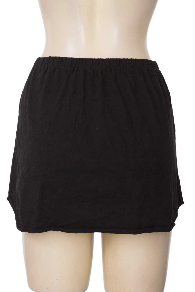 Falda color Negro - Closeando