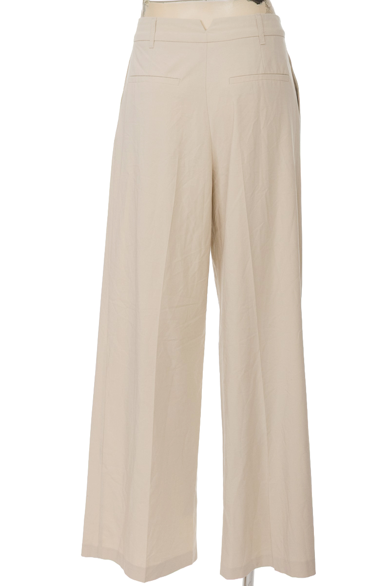 Pantalones color Beige - Zara