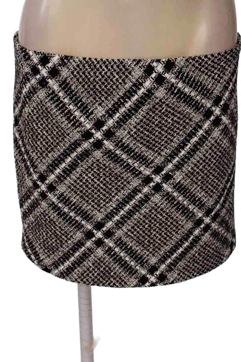 Falda color Negro - MNG