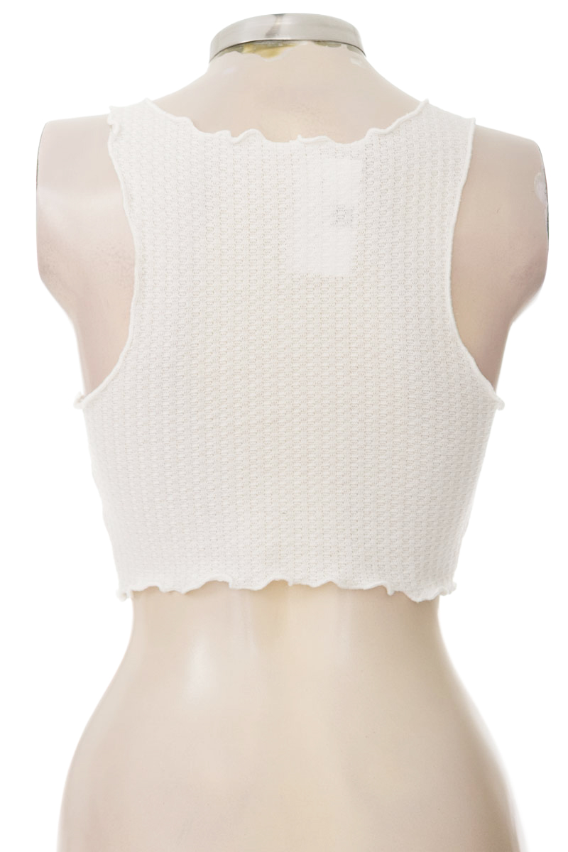 Top / Camiseta color Blanco - Closeando