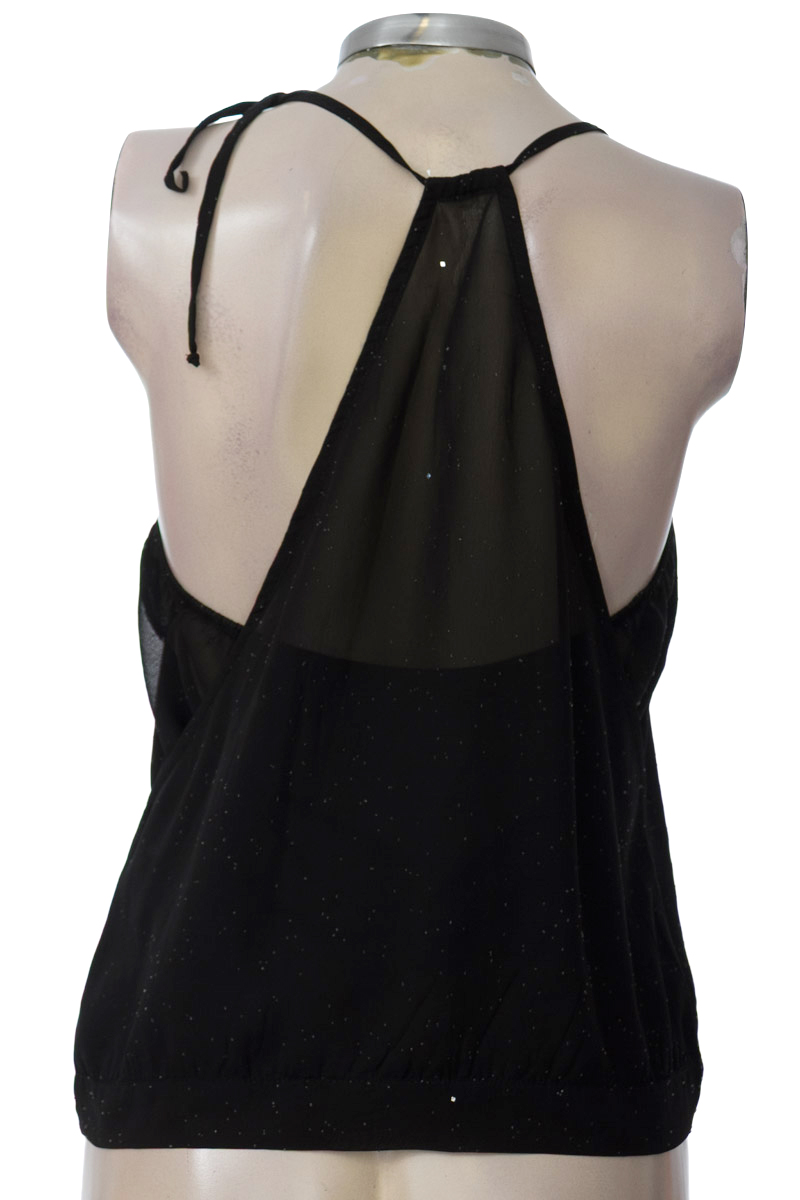 Top / Camiseta color Negro - NAF NAF