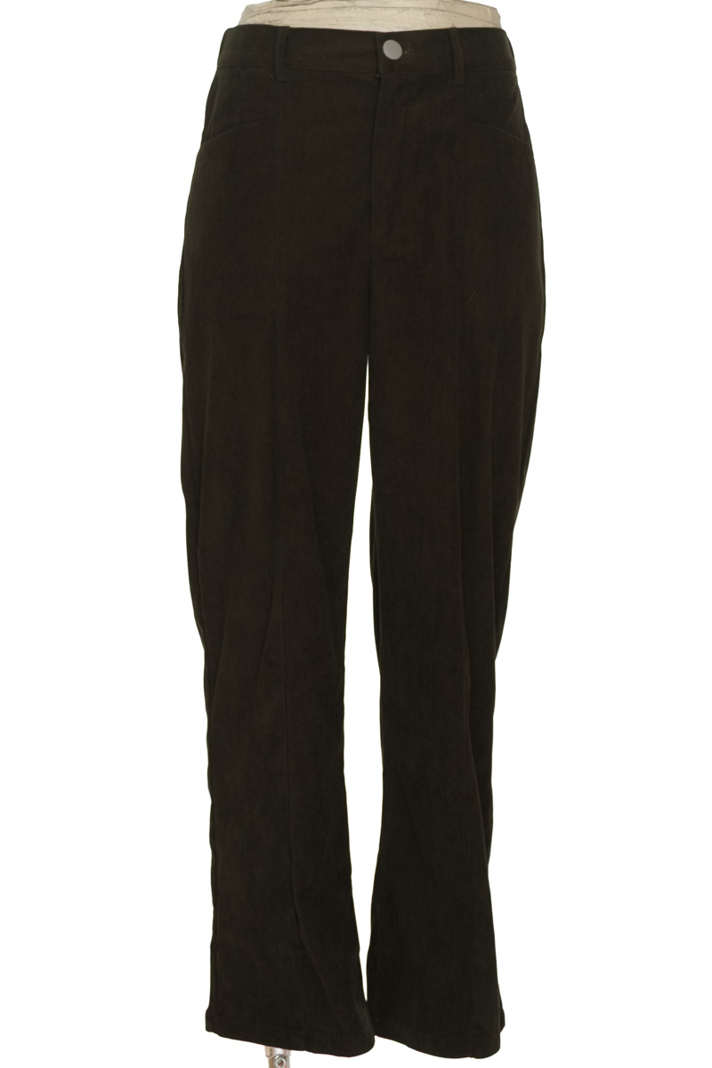 Pantalones color Verde - Closeando