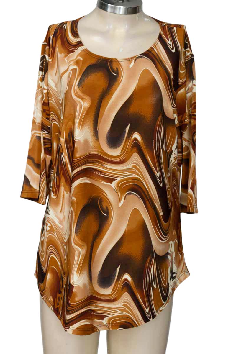 Top / Camiseta color Café - Closeando