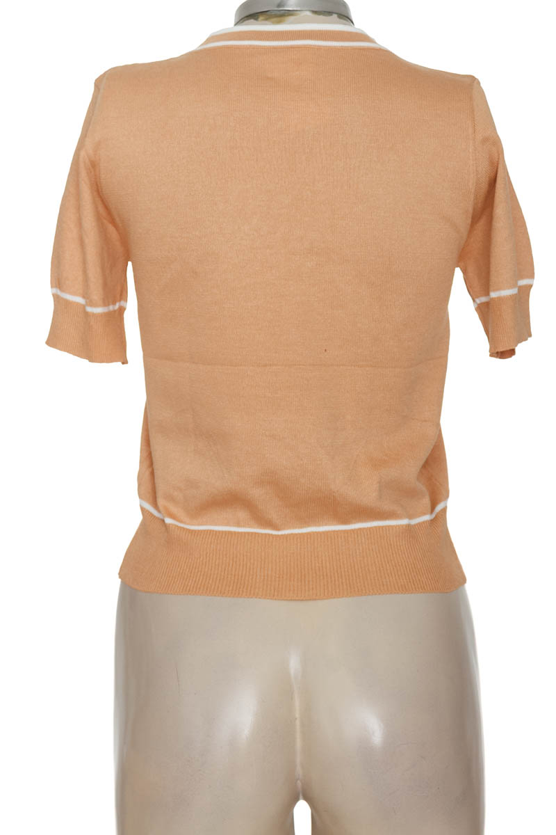 Sweater color Beige - Closeando
