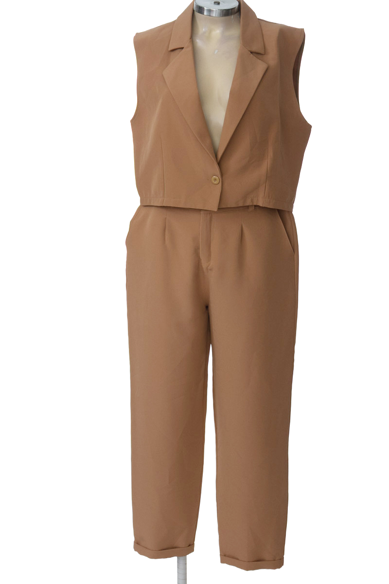 Vestido / Enterizo color Beige - In Boga