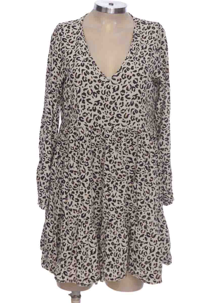 Vestido / Enterizo color Beige - Arkitect