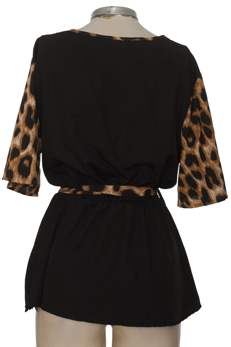 Blusa color Negro - Bonita
