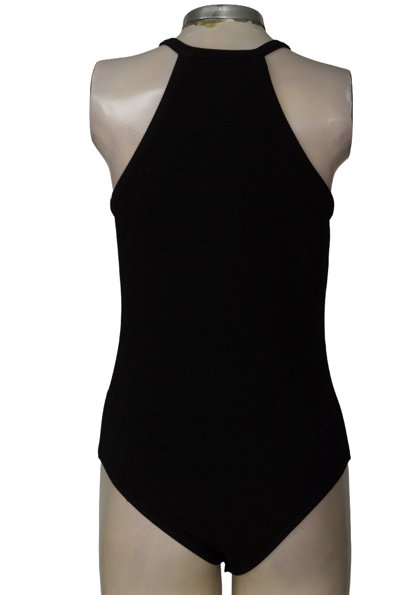 Top / Camiseta color Negro - Koaj
