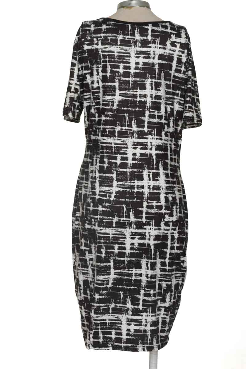 Vestido / Enterizo color Negro - Closeando