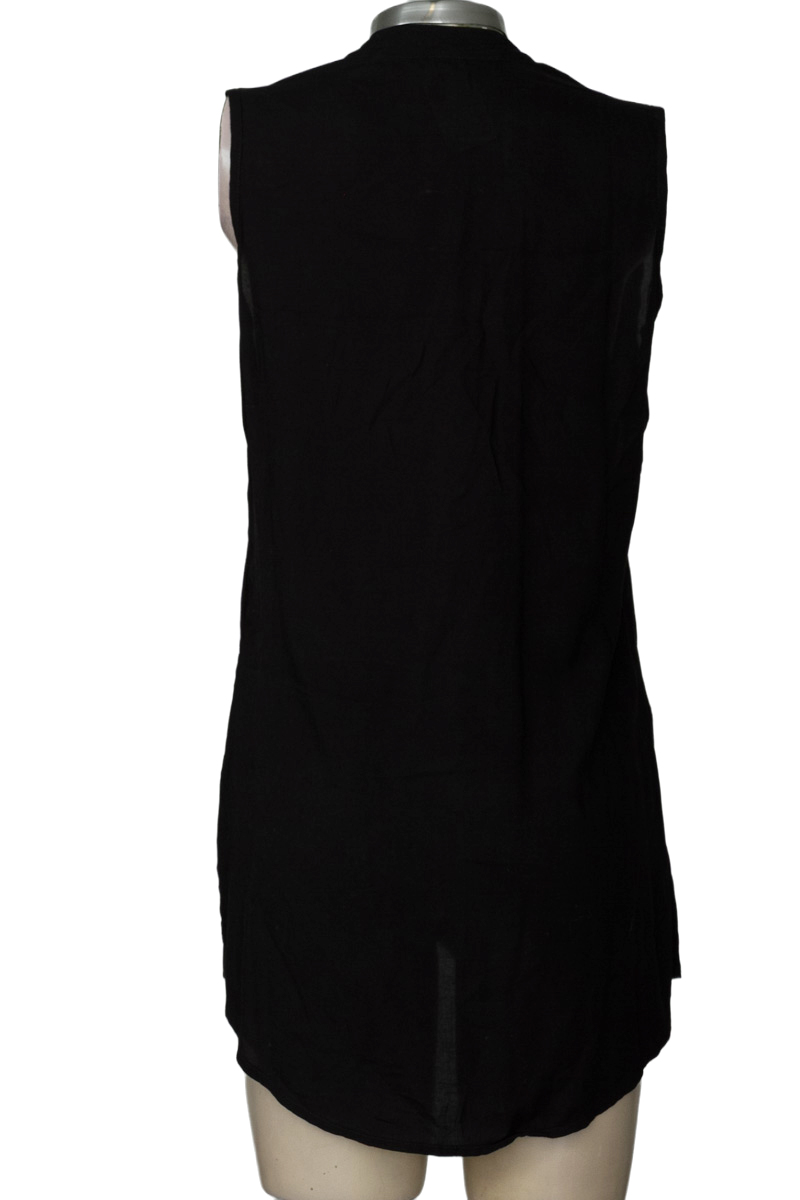 Top / Camiseta color Negro - Nivi