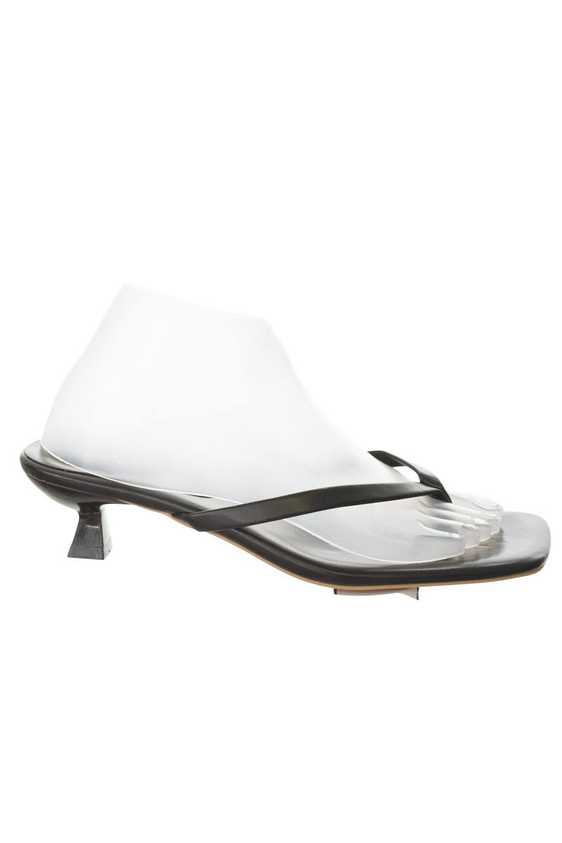 Zapatos color Negro - Closeando