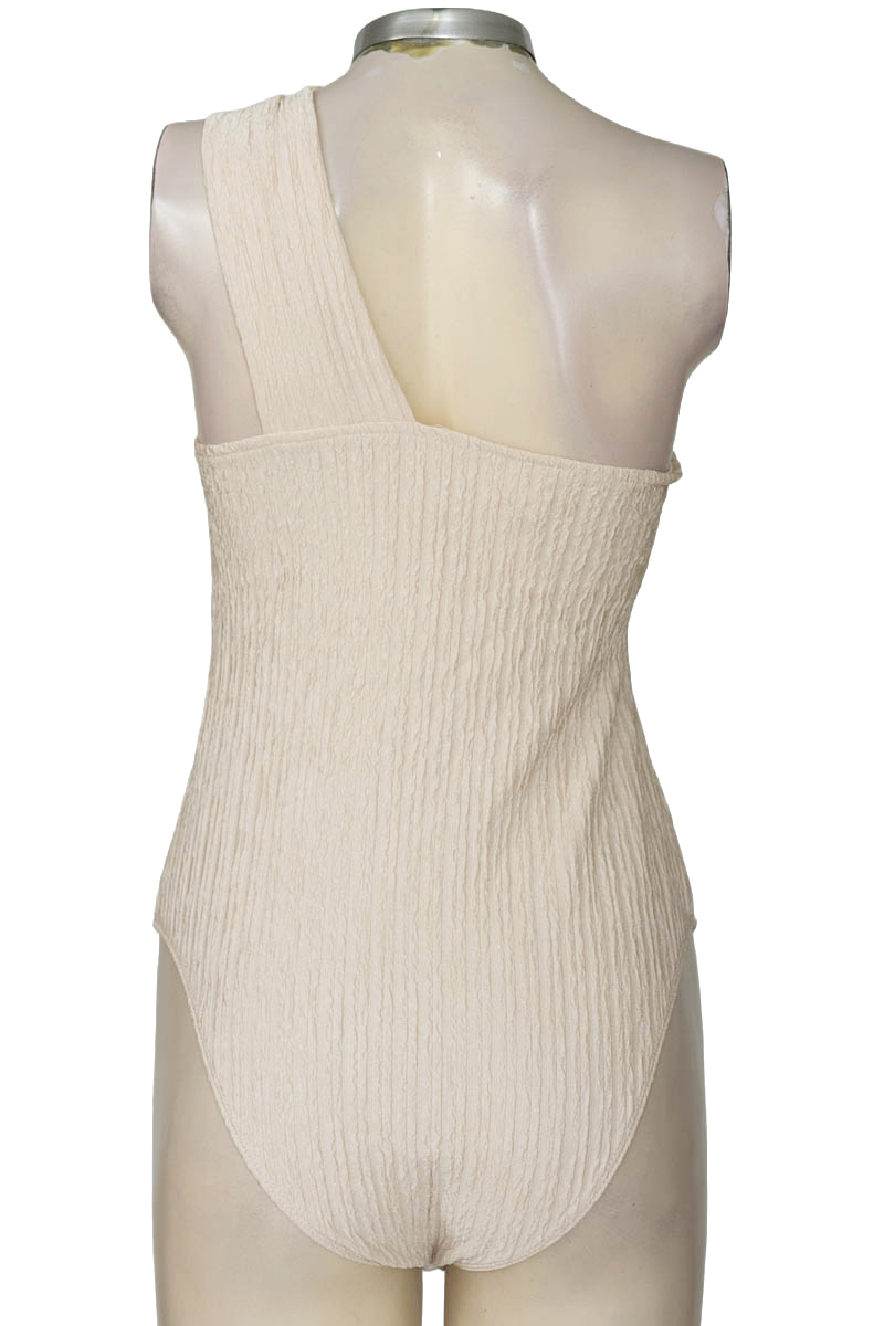 Top / Camiseta color Beige - Closeando