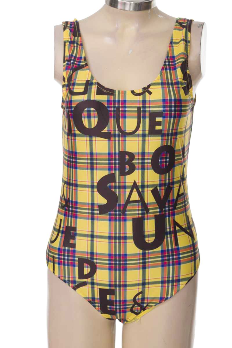 Top / Camiseta color Amarillo - Signature 8