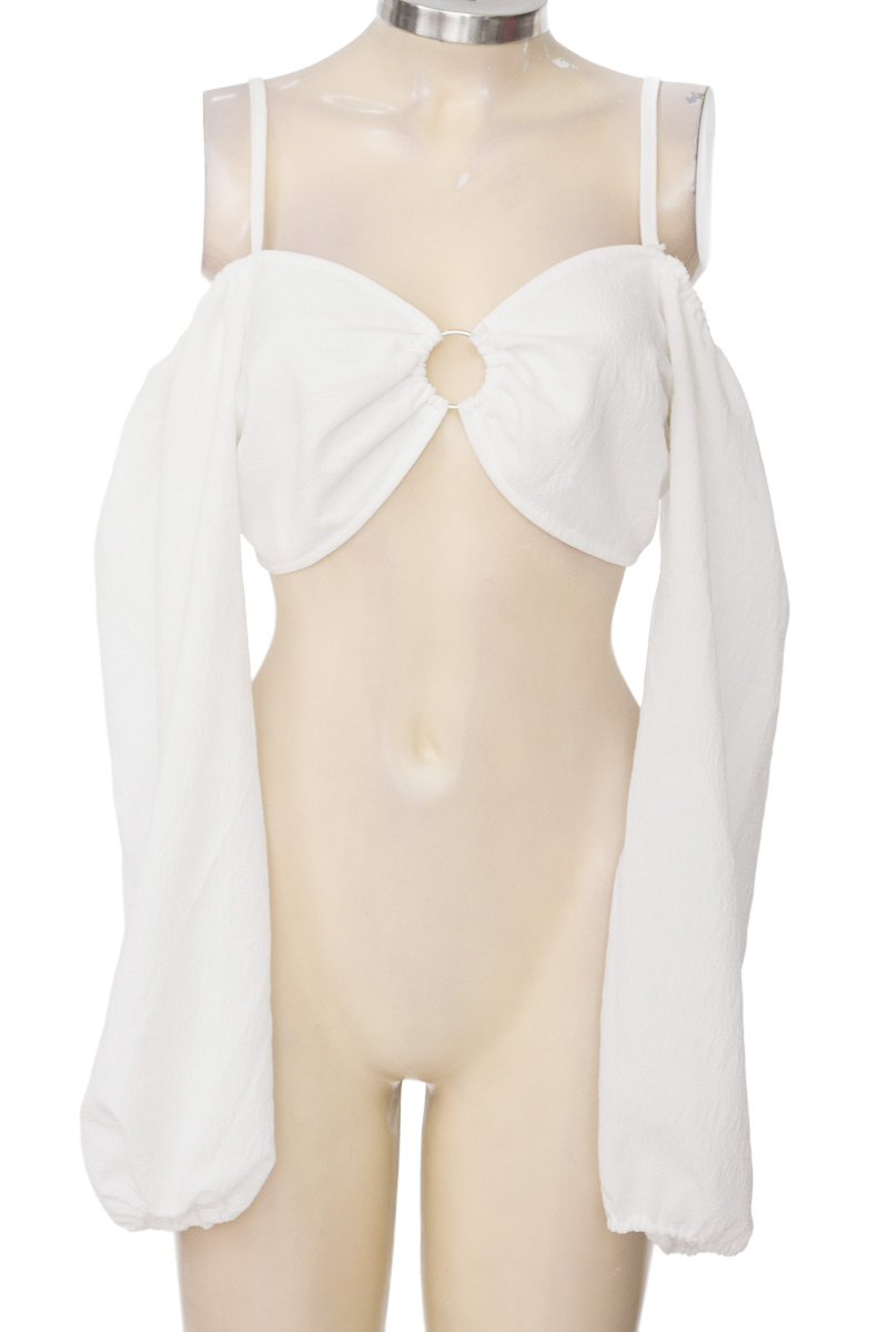 Top / Camiseta color Blanco - Divided by H&M