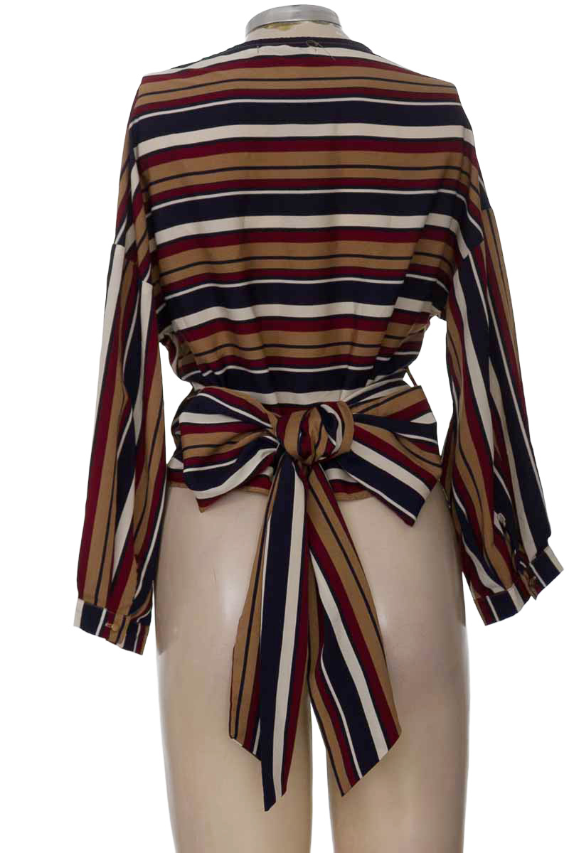 Blusa color Azul - Lucy Wang