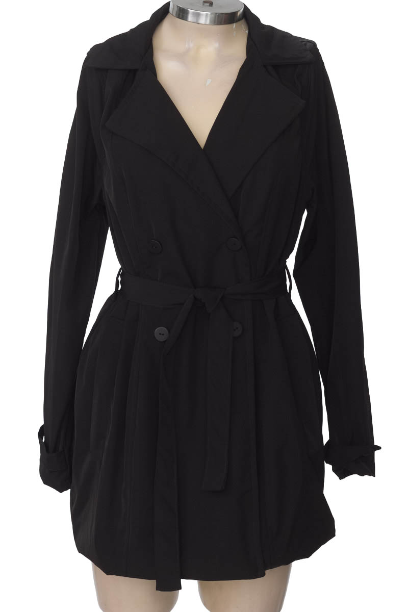 Chaqueta / Abrigo color Negro - Dougger