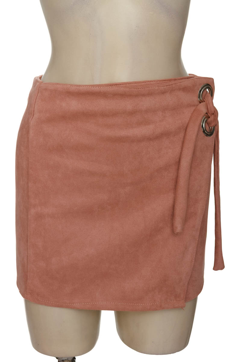 Falda color Rosado - Closeando