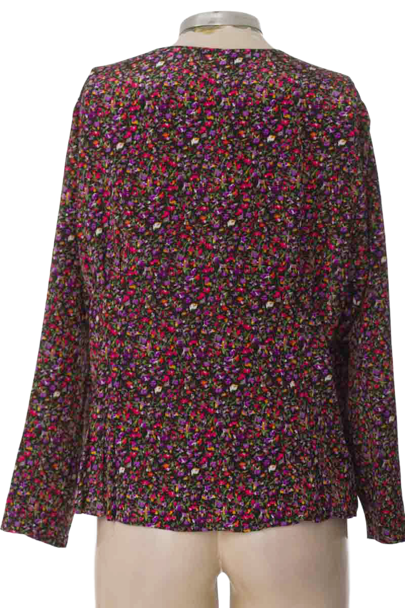 Blusa color Negro - Closeando