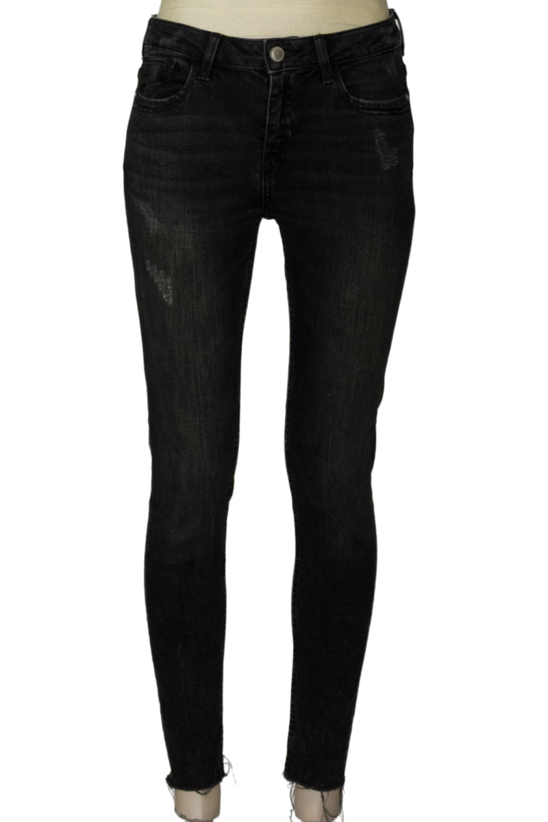 Pantalones color Negro - Zara