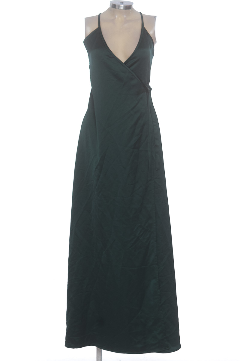 Vestido / Enterizo color Verde - Closeando