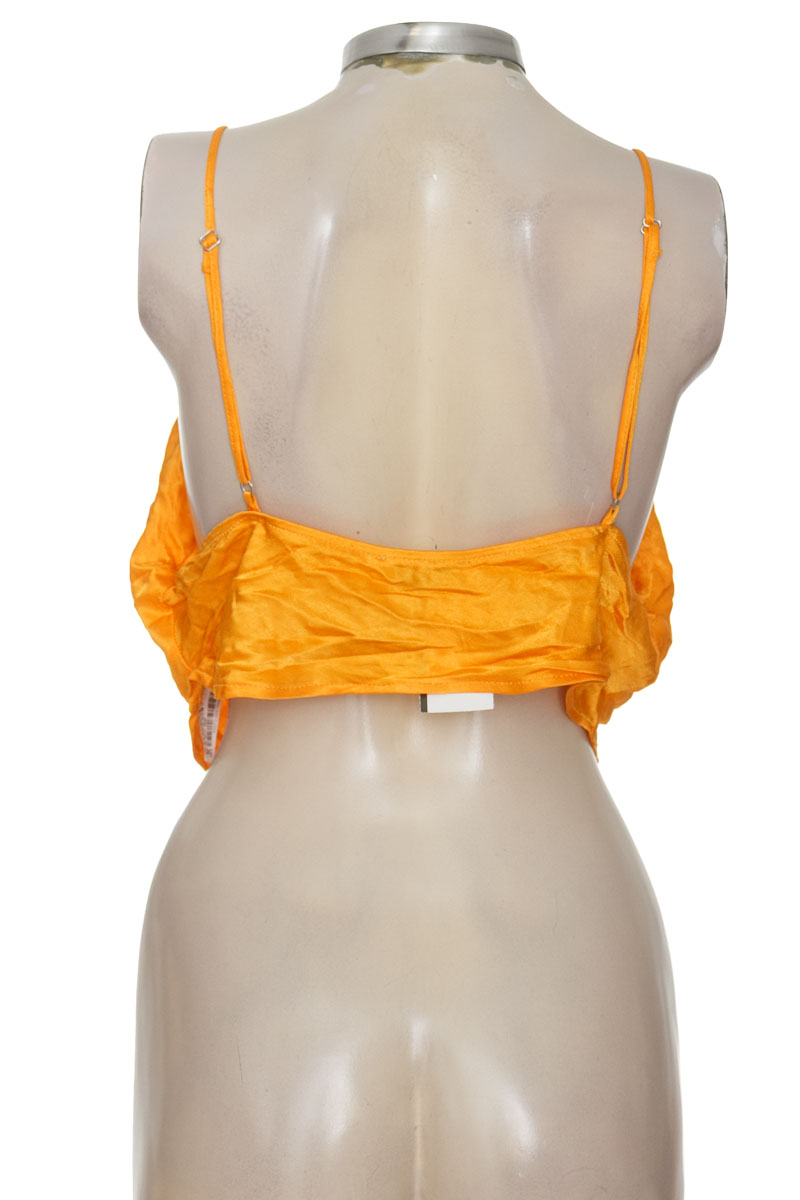 Top / Camiseta color Mostaza - Bershka