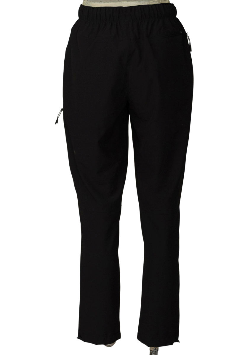 Ropa Deportiva / Salida de Baño color Negro - ATMOS movement