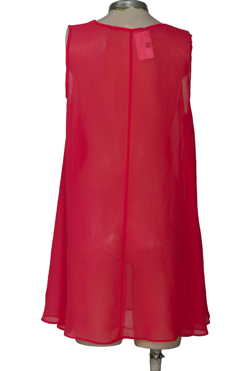 Vestido / Enterizo color Fucsia - Closeando