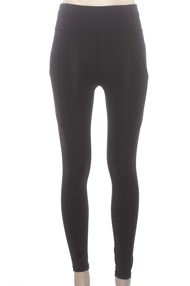 Ropa Deportiva / Salida de Baño color Negro - Lemon Tree