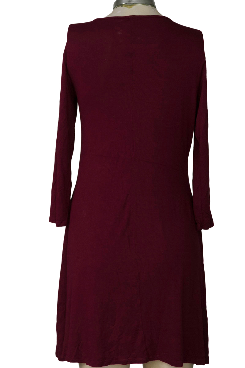 Vestido / Enterizo color Vinotinto - Closeando