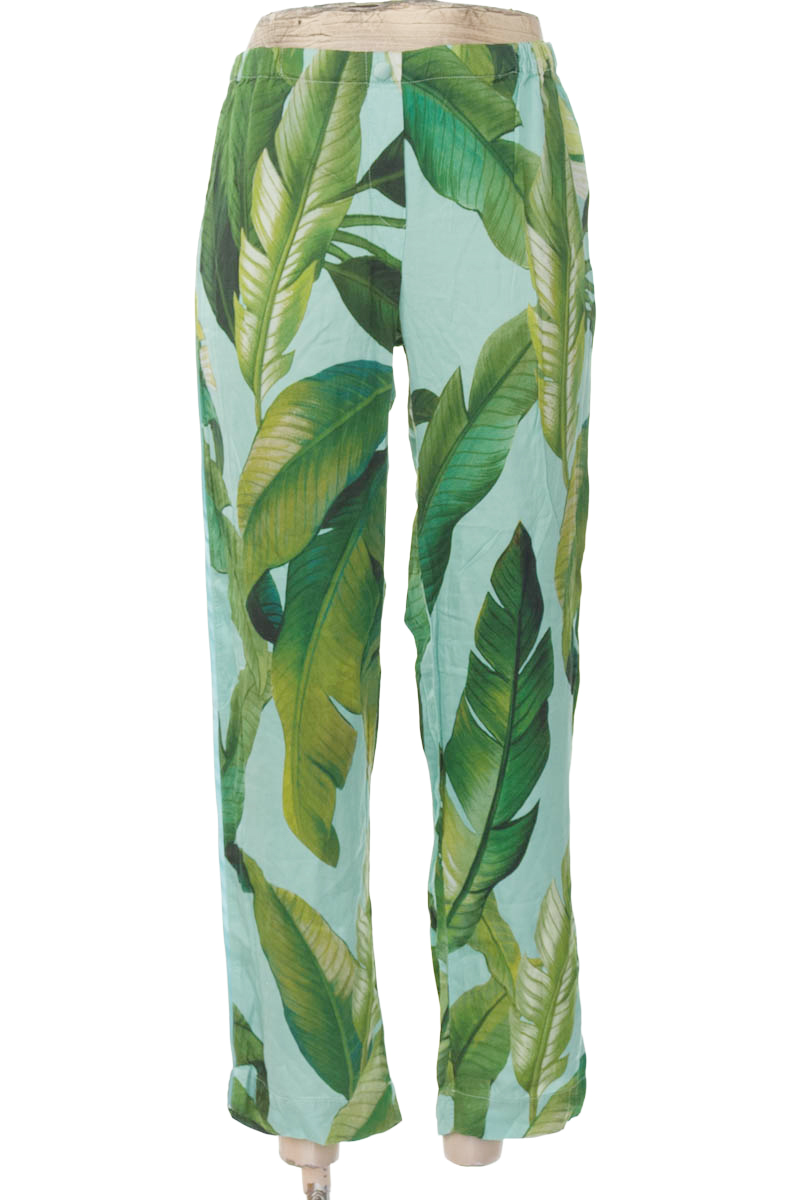 Pantalones color Verde - Zara