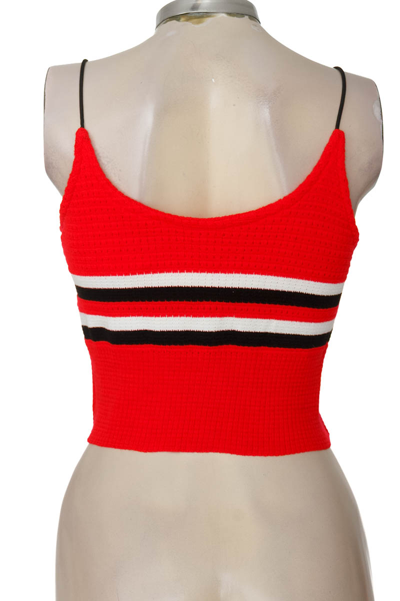 Top / Camiseta color Rojo - Closeando