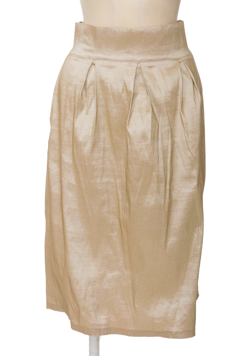 Falda color Beige - Closeando