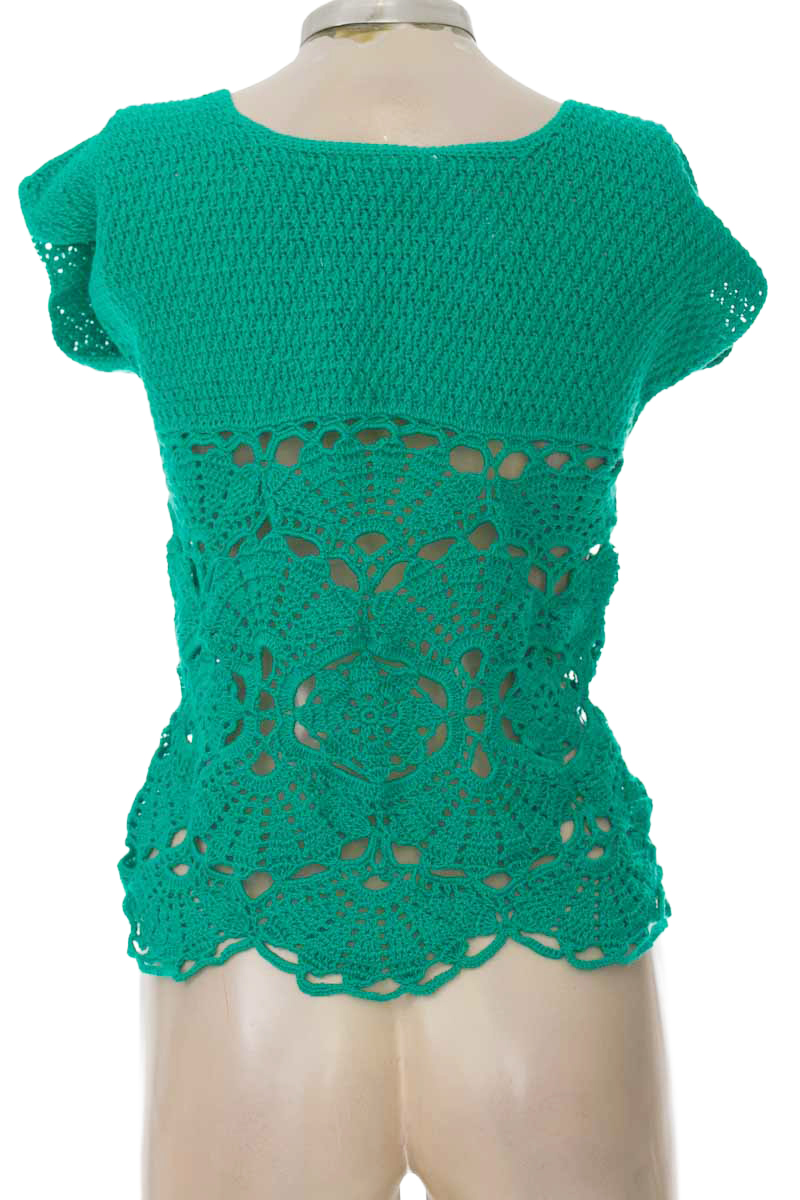 Sweater color Verde - Closeando