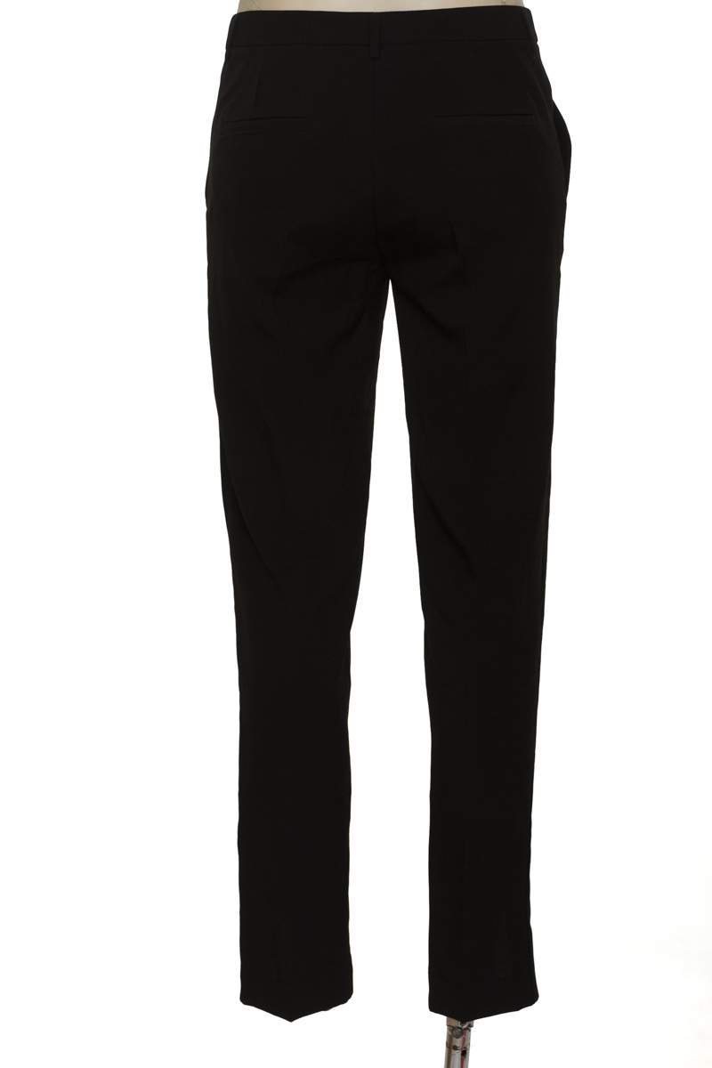 Pantalones color Negro - Punto Blanco