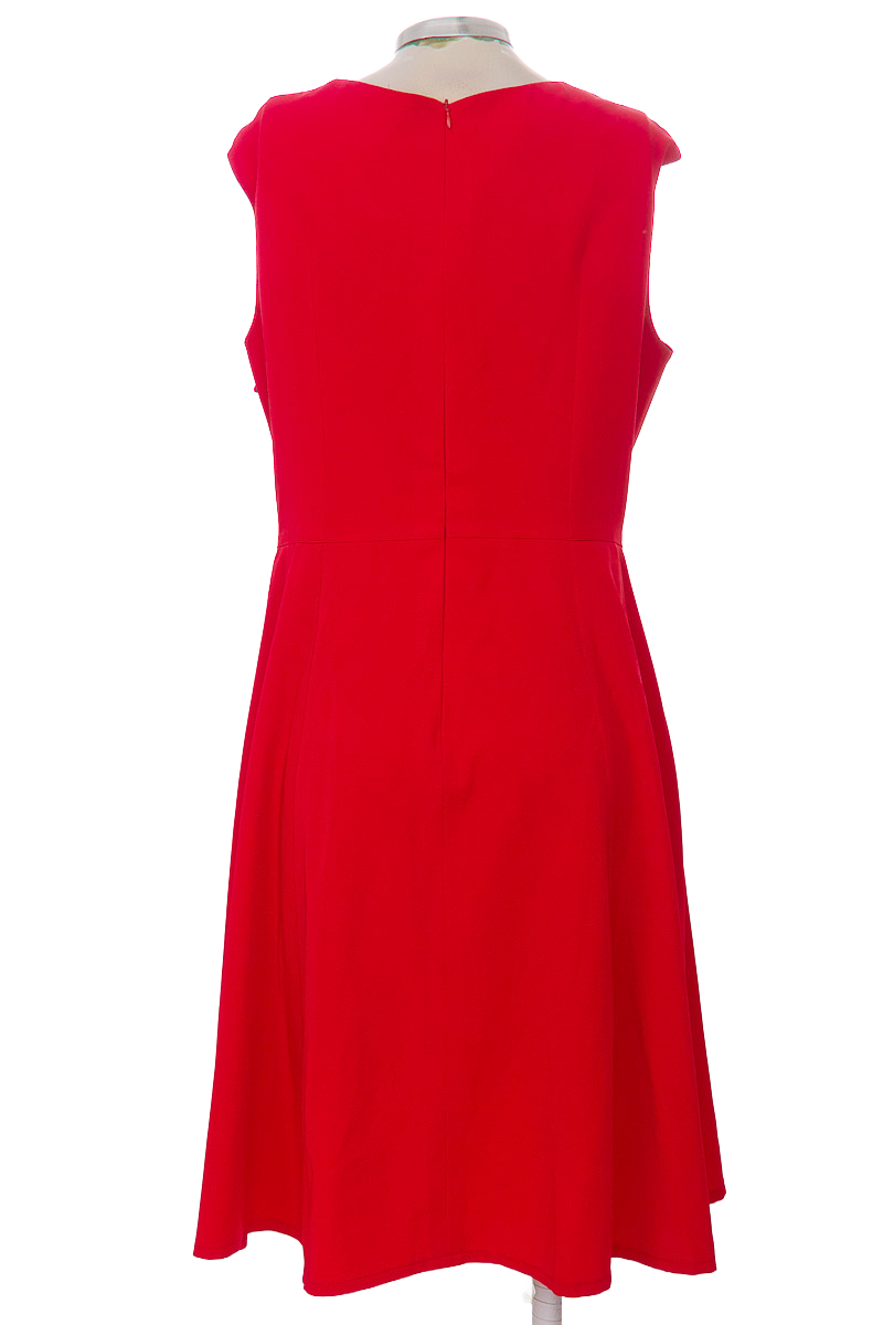 Vestido / Enterizo color Rojo - Closeando