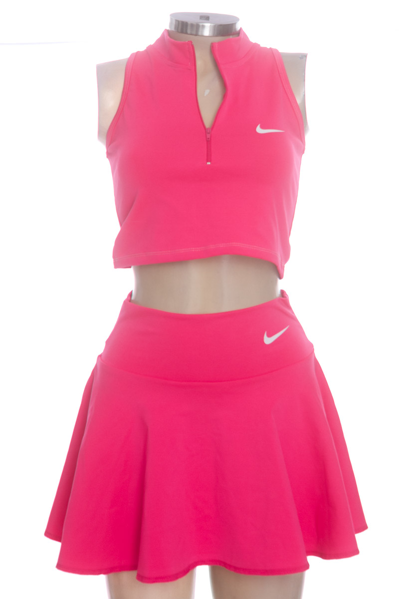 Ropa Deportiva / Salida de Baño color Fucsia - Closeando