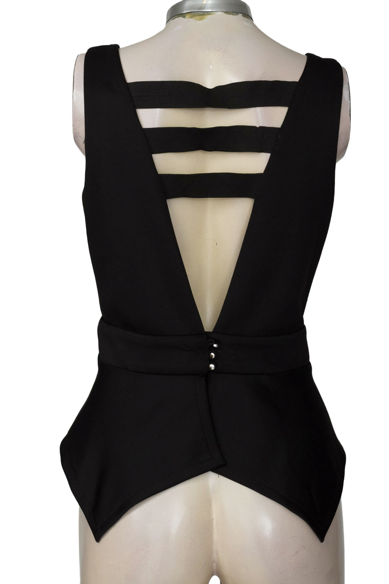 Top / Camiseta color Negro - Studio F