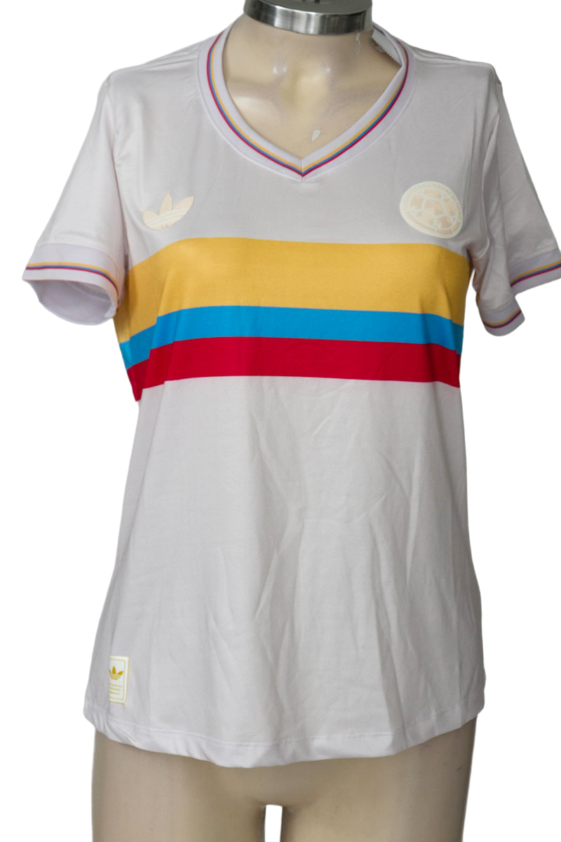 Ropa Deportiva / Salida de Baño color Blanco - Closeando