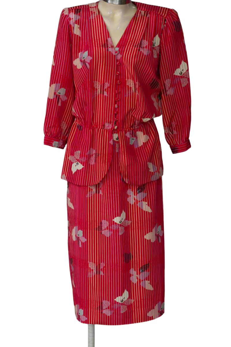 Vestido / Enterizo color Rojo - Closeando