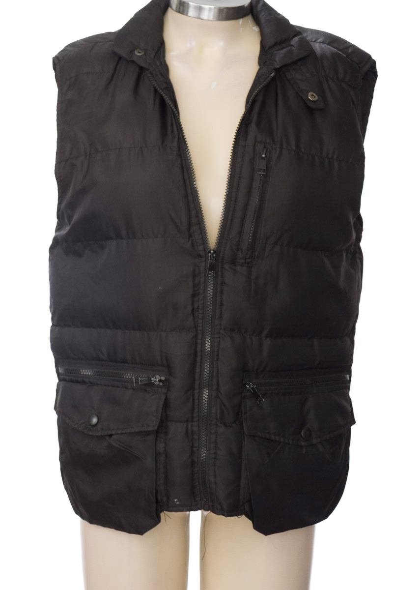 Chaqueta / Abrigo color Negro - Closeando