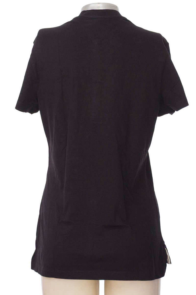 Blusa color Negro - Armatura