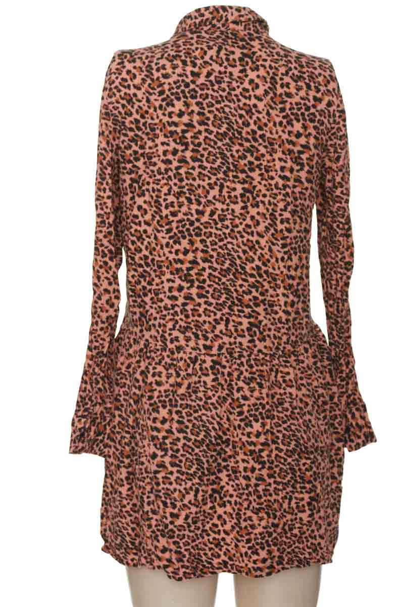 Vestido / Enterizo color Rosado - Stradivarius