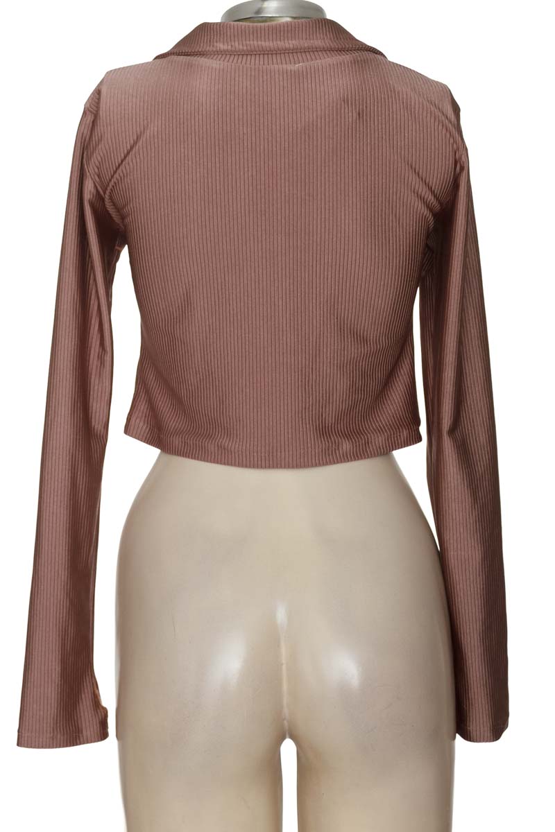 Top / Camiseta color Café - Closeando