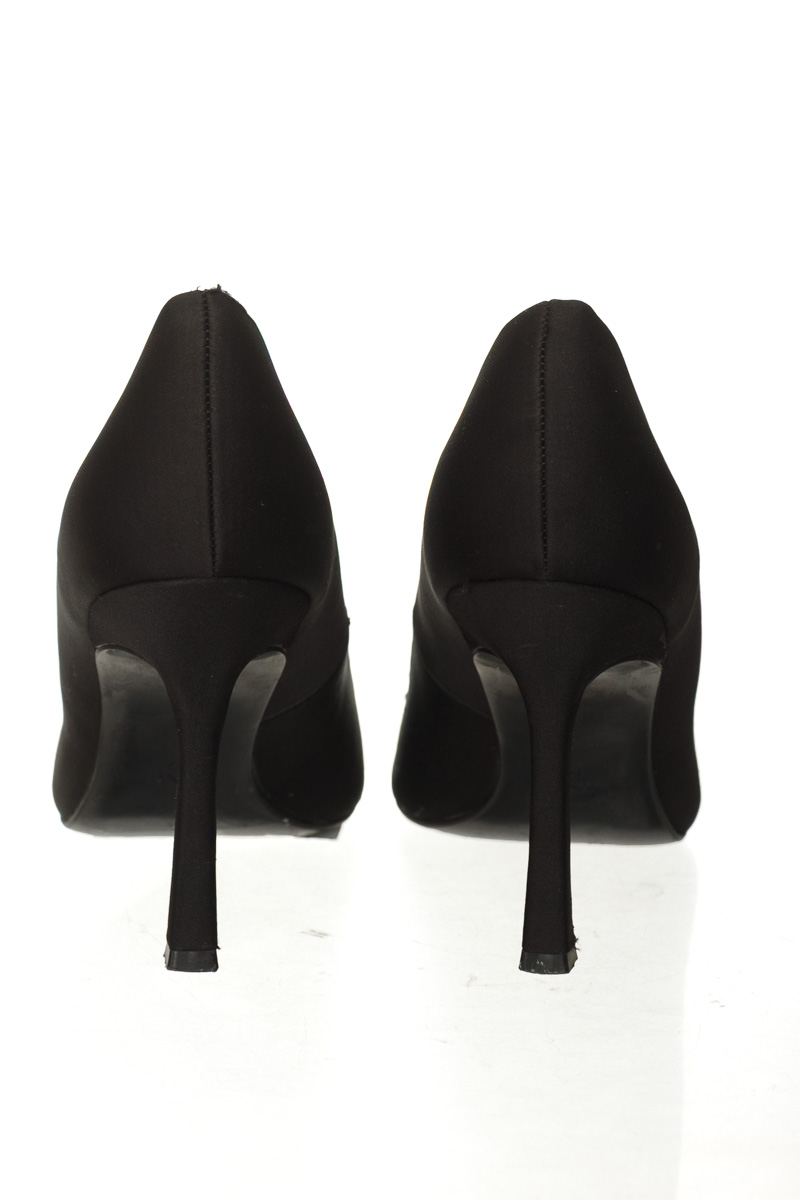 Zapatos color Negro - MNG