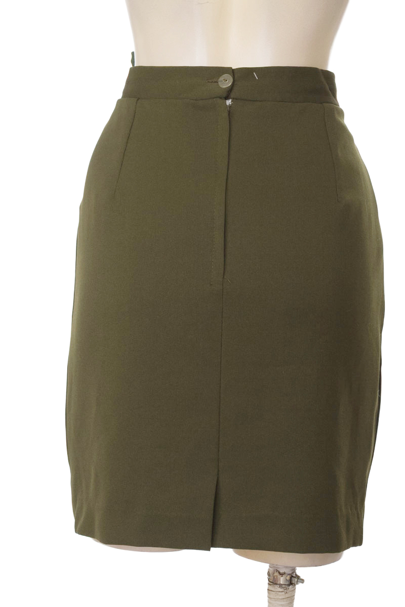 Falda color Verde - Closeando