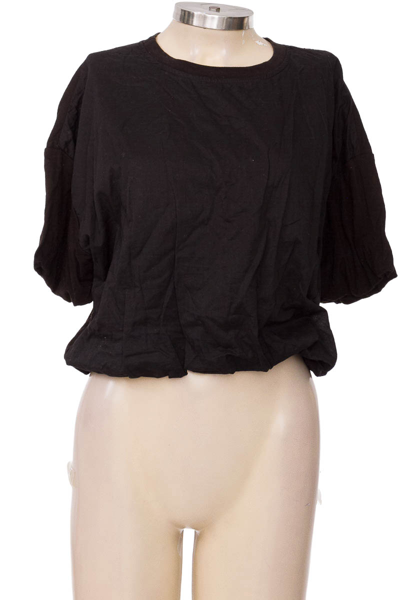 Top / Camiseta color Negro - People Concept