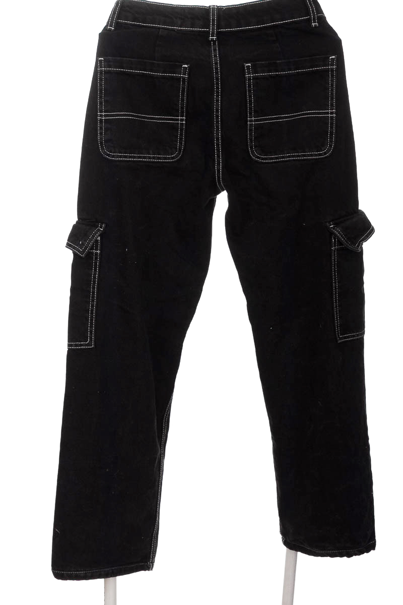 Pantalones color Negro - Bershka